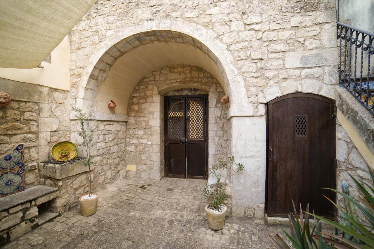 Historic Modica Villa Buitenkant foto